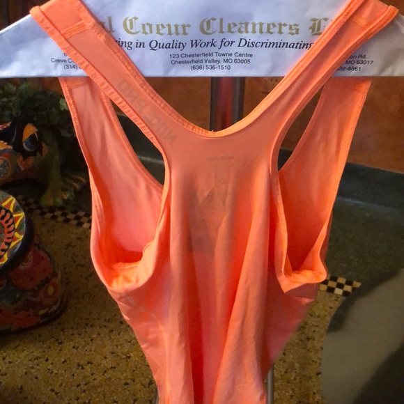 Running Tee - Picture 2 of 3